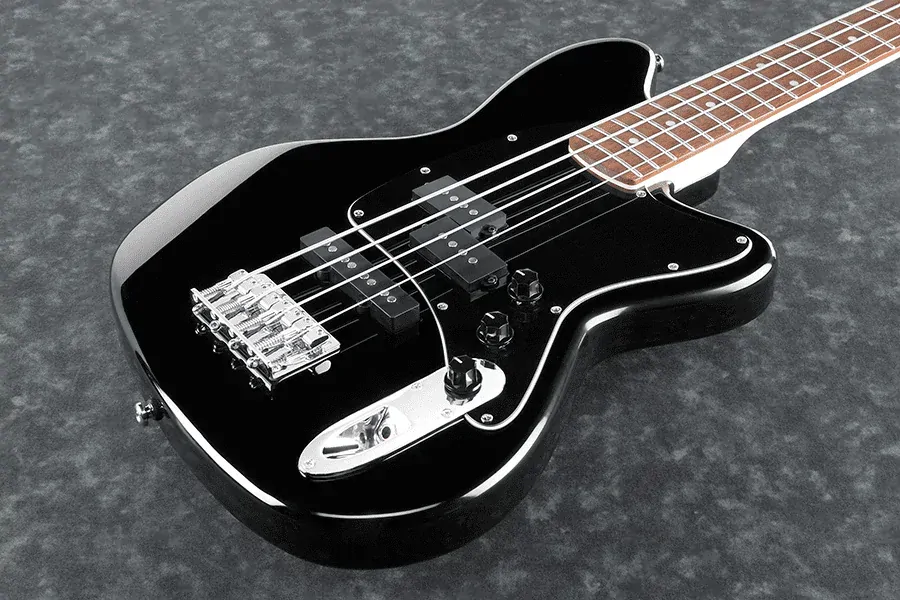 Ibanez TMB30 Black baskytara