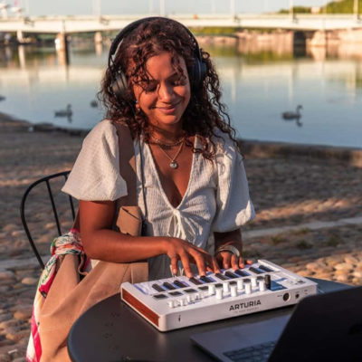 Arturia MiniLab 3 WH USB/MIDI keyboard