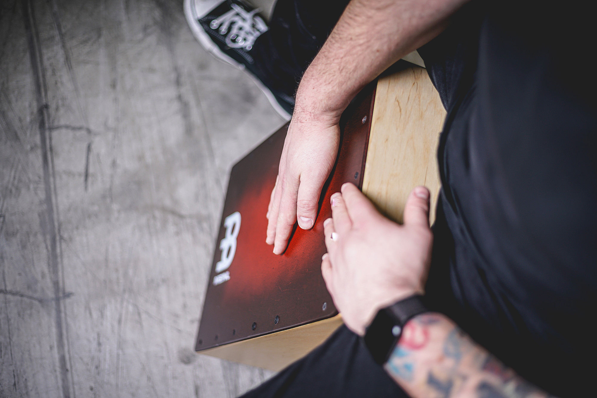 MEINL SC100 Snarecraft Cajon - Special Edition Red Burst
