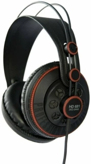 Superlux HD681R sluchátka